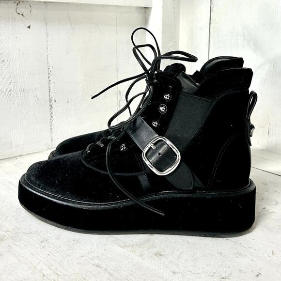NWOT Coach x Tabitha Simmons Velvet Wedge Chelsea Hiker Ankle Boots Black 8.5 - Picture 6 of 10